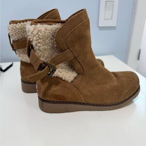 UGG Jayla Girls Boots Chestnut Suede Kids Size 3